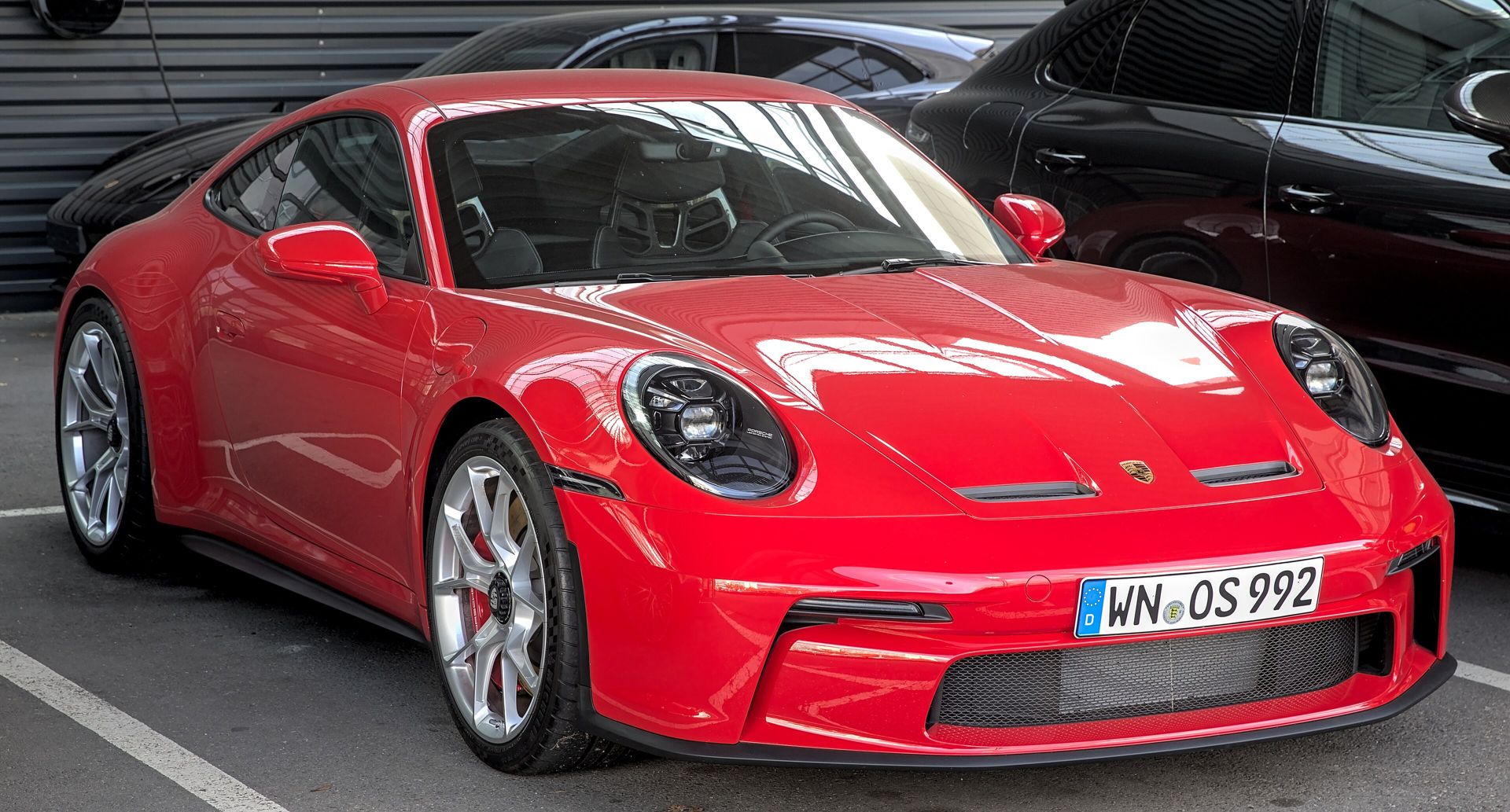 Porsche 911 GT3 Touring in Guards Red